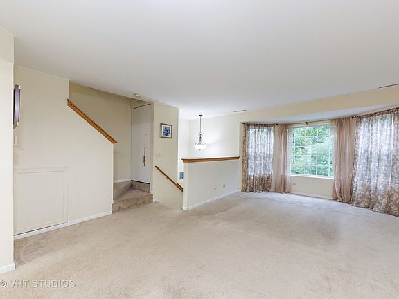 3rd image of 326 W Whispering Oaks Ln #326