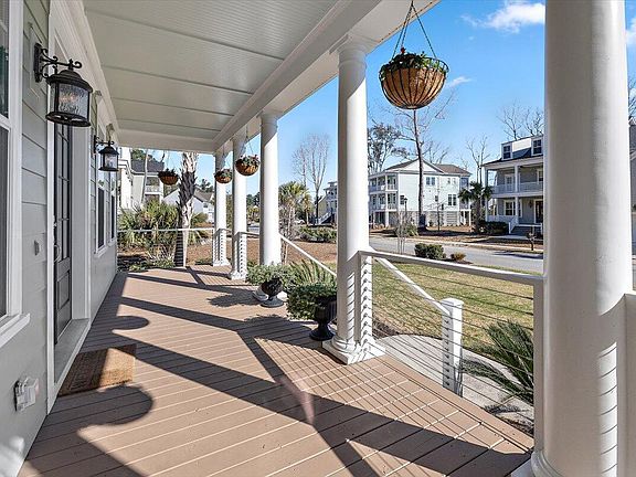 3rd image of 2952 Yachtsman Dr
