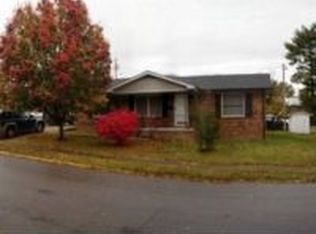 209 S 4th St, Scottsville, KY 42164