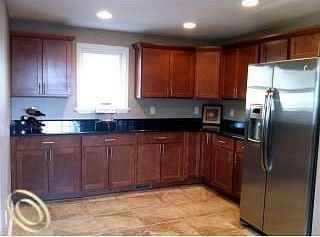 2nd image of 2640 Sunnyknoll Ave