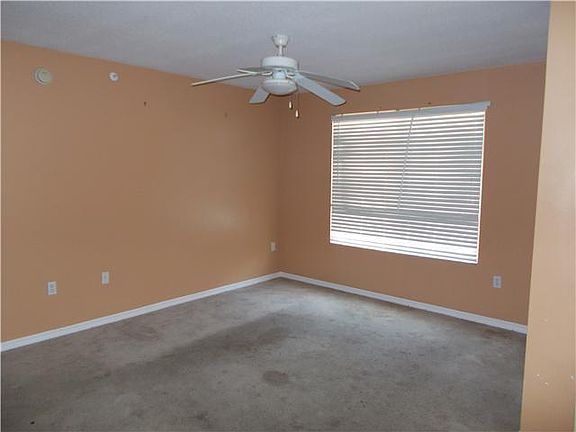 3rd image of 1109 Villa Circle #1109