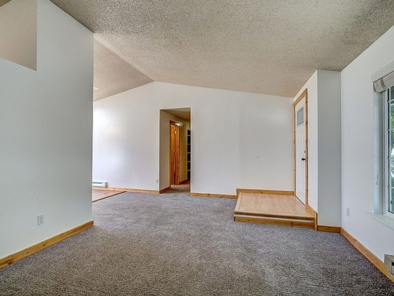 5th image of 1034 Deerbrush Dr SE