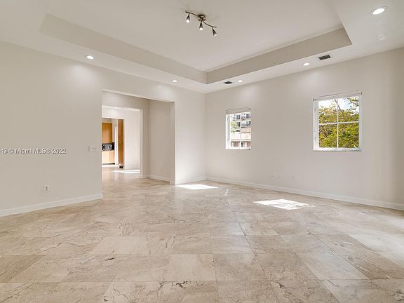 5th image of 347 Madeira Ave #347