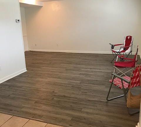 4th image of 4457 Bennett Ln #4457