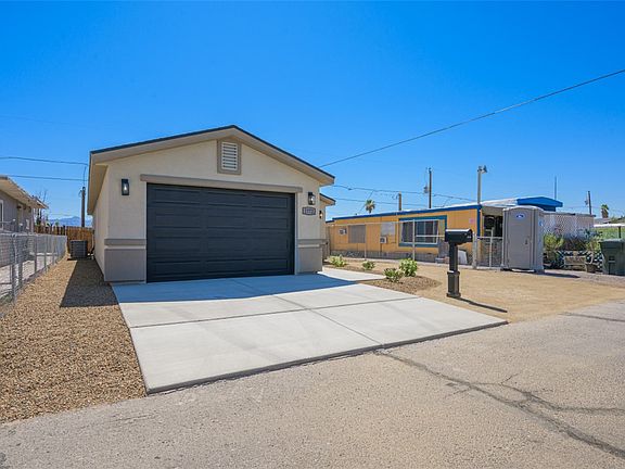 2nd image of 1772 Artesia Drive