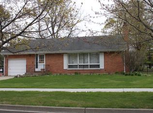 815 Montesano Ave, Waukegan, IL 60087