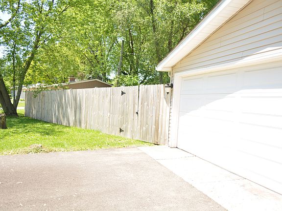 3rd image of 36758 N Grandwood Dr