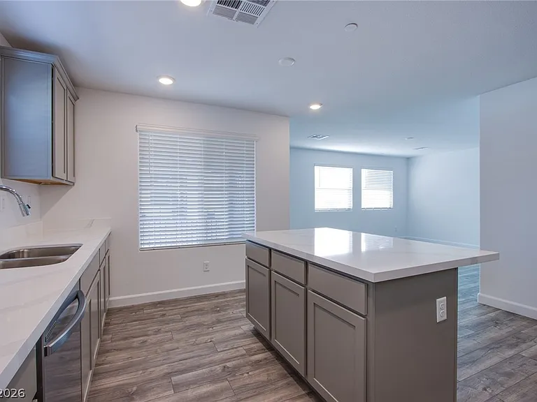 843 Watford Pl — Photo 11
