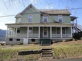 2nd image of 195 Woodland St