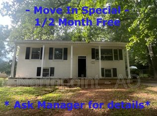 484 Camelot Pkwy, Jonesboro, GA 30236