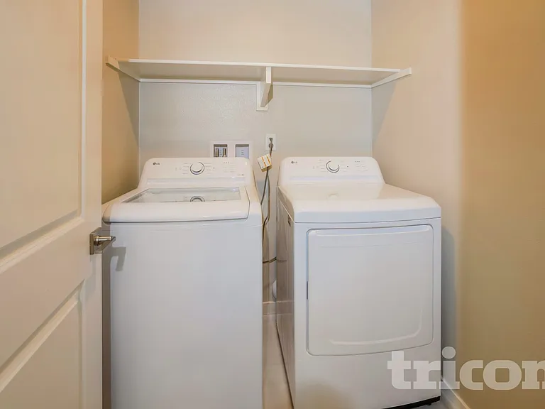31578 Dwight Dr — Photo 13