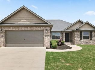 800 Nw 64th Avenue, Bentonville, AR 72712