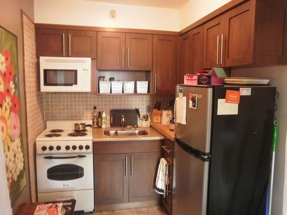 1st image of 3123 Crescent St APT 3A