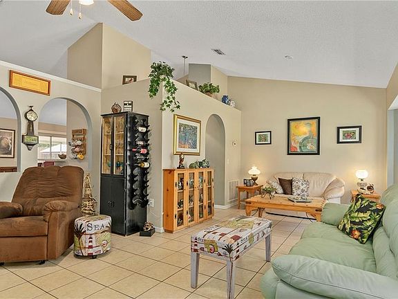 5th image of 7164 Toledo Rd
