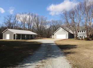 18142 14b Rd, Culver, IN 46511