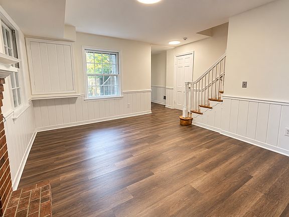 2nd image of 5713 Macarthur Blvd NW