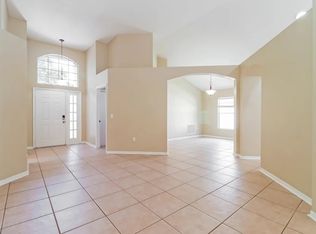 8942 Southbay Dr #B, Tampa, FL 33615
