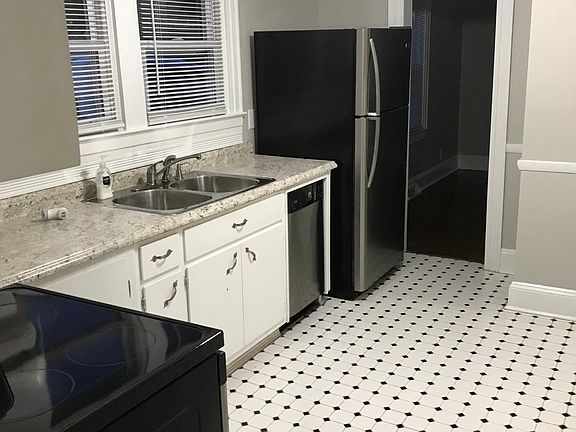 3rd image of 2528 Carroll St