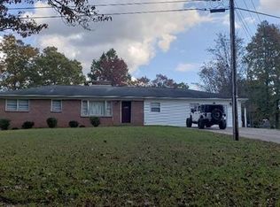 3051 Heffner Pl, Hudson, NC 28638