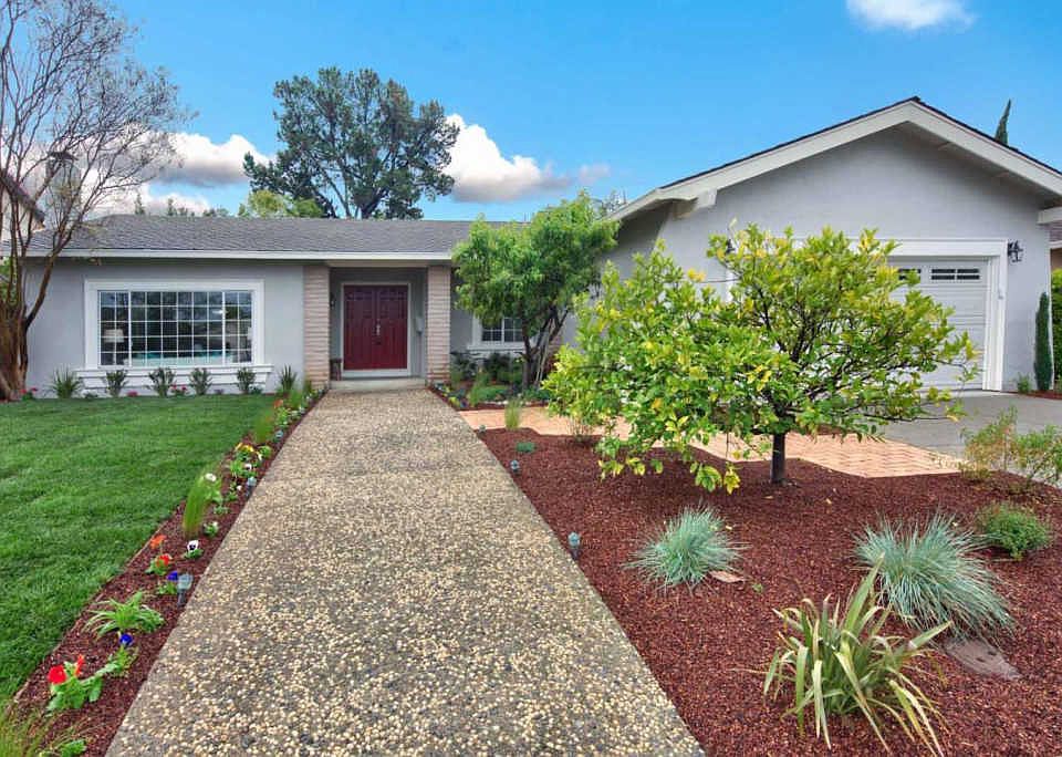 1st image of 21458 Meteor Dr