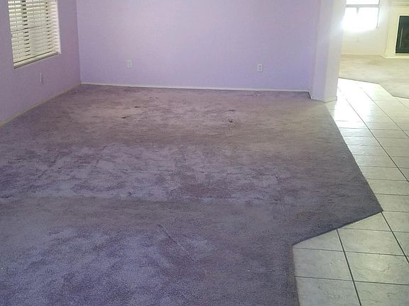5th image of 525 W Michelle Dr