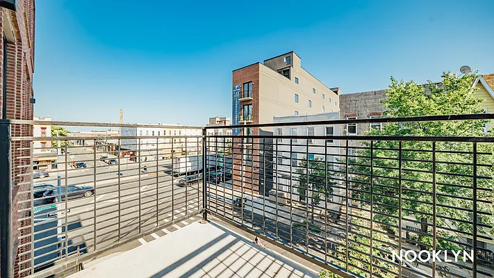 Rented by Nooklyn NYC LLC | media 80