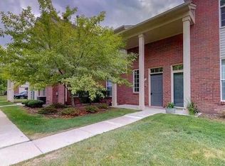 1892 Flagstone Cir, Rochester, MI 48307