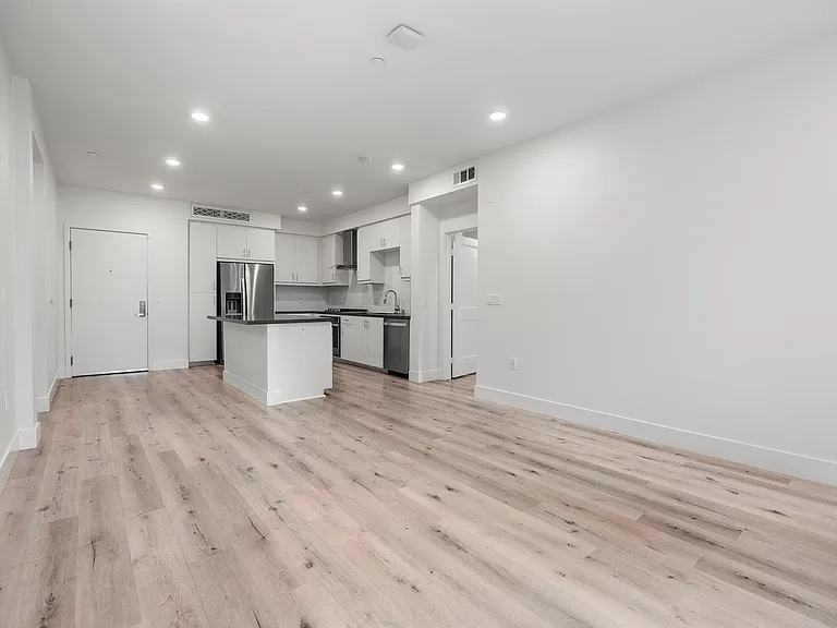 1210 Nolita — Photo 11