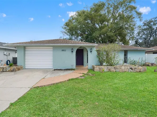 8852 Candlewick Ln, Port Richey, FL 34668