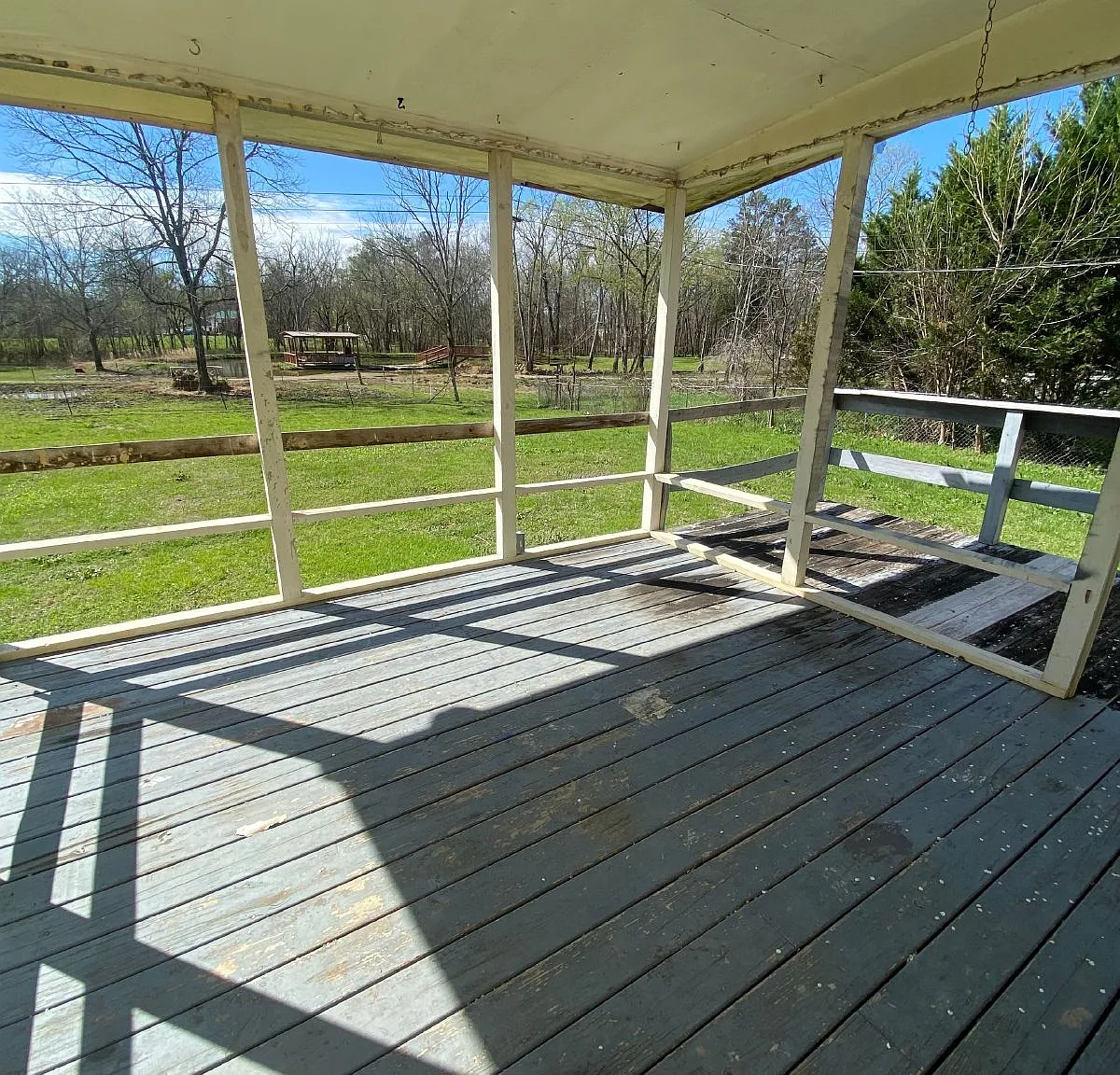 3 bed, 1.5 bath, 1343 sqft, $1,695 — Photo 2