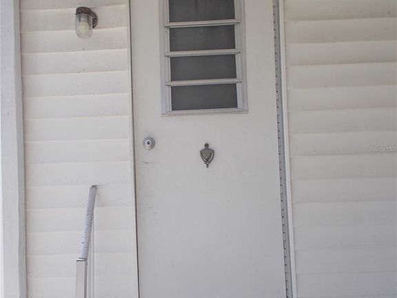 3rd image of 5533 HOLIDAY PARK BOULEVARD