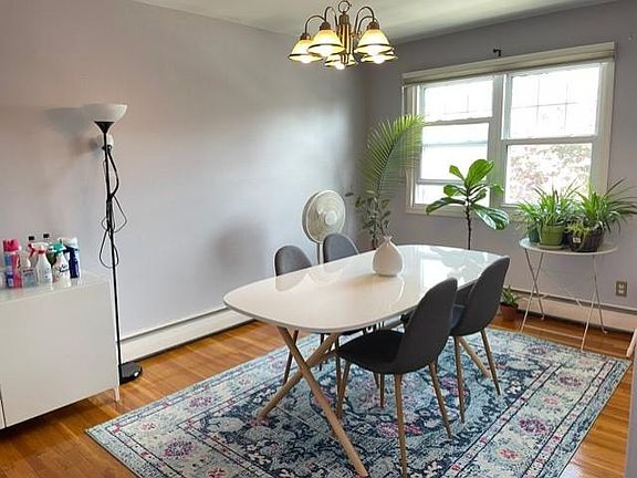 3rd image of 479 Amherst Ave Floor 2
