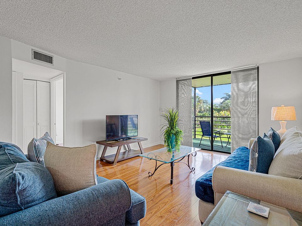 1st image of 900 Saint Charles Place #221