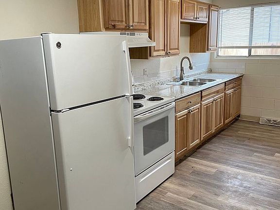 2nd image of 908 31st Ave #D