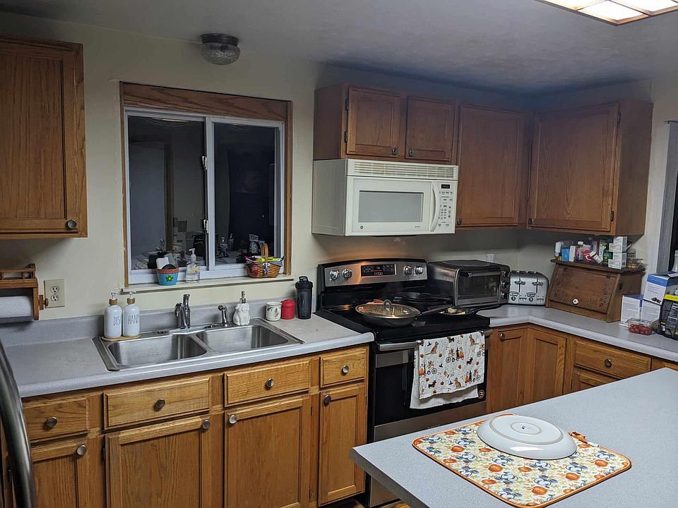 3017 Featherstone Dr, Burlington, KY 41005 Zillow