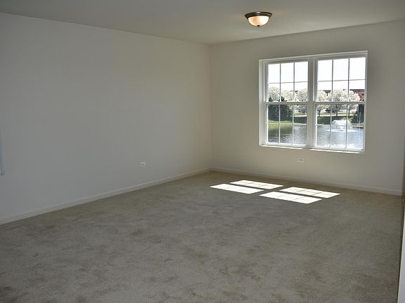 5th image of 8624 Archer Ave #C