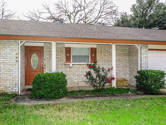 4th image of 308 Golden Oaks Dr #308