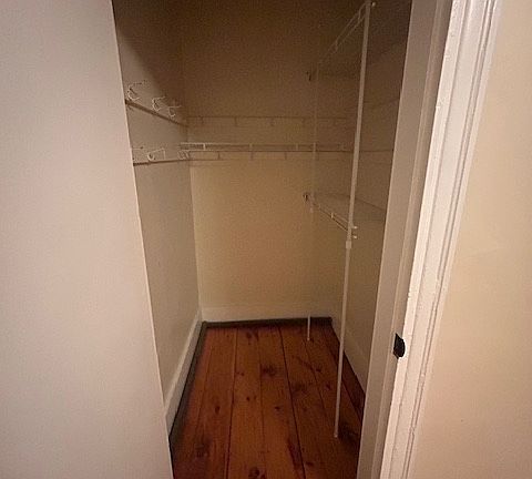Walk in closet