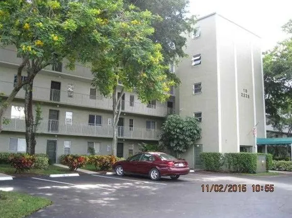 2228 N Cypress Bend Dr APT 406, Pompano Beach, FL 33069