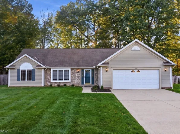 8912 Isabelle Ln, Macedonia, OH 44056