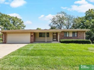 3805 N 101st St, Omaha, NE 68134