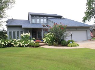 432 Valleybrook Rd, Hixson, TN 37343