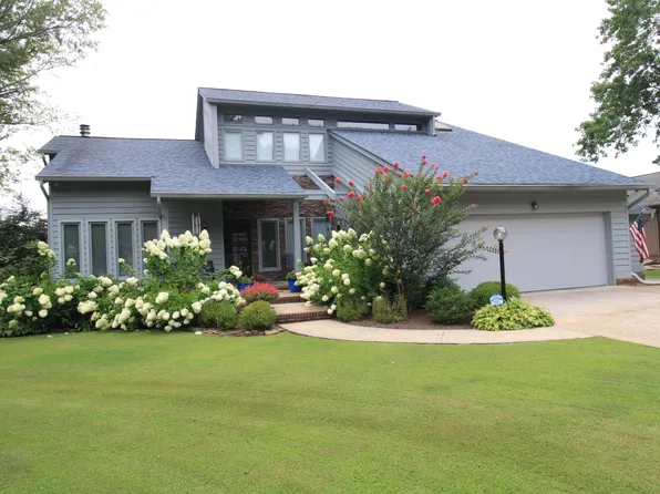 432 Valleybrook Rd, Hixson, TN 37343