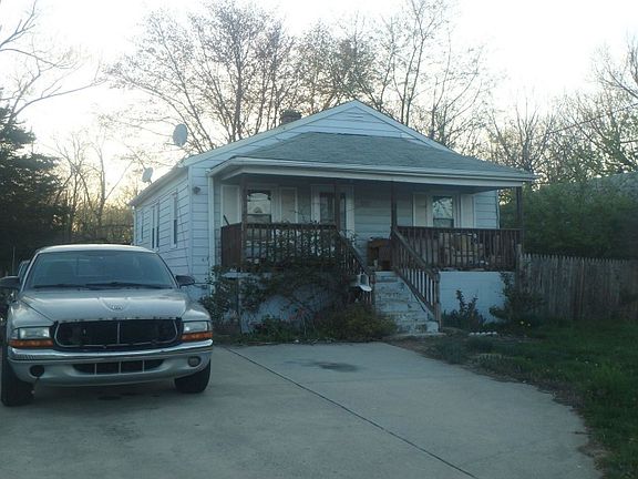 3rd image of 510 N Horners Ln