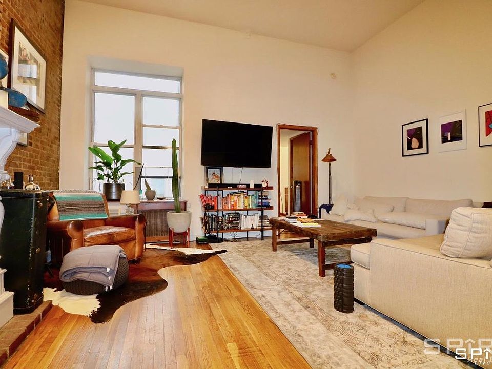1st image of 128 W 74th St APT 1B