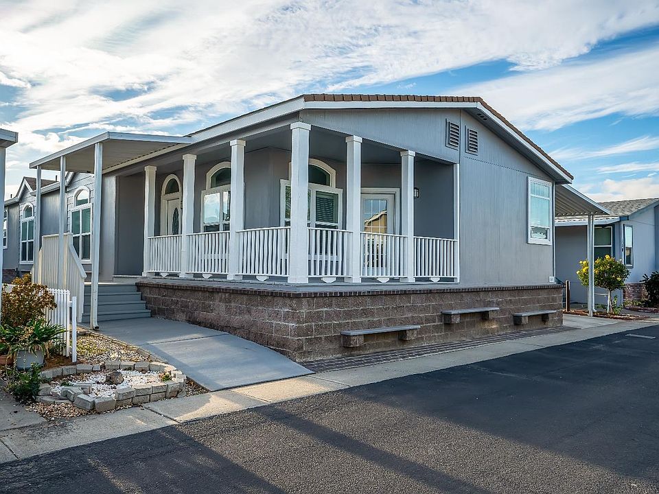 1st image of 149 Orchard Ln #149