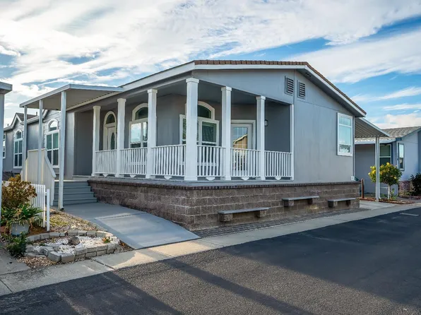 149 Orchard Ln #149, Dunnigan, CA 95937