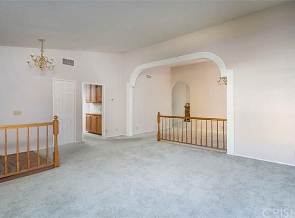 3rd image of 28864 Woodside Dr