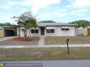 924 Pine Ridge Dr, Plantation, FL 33317