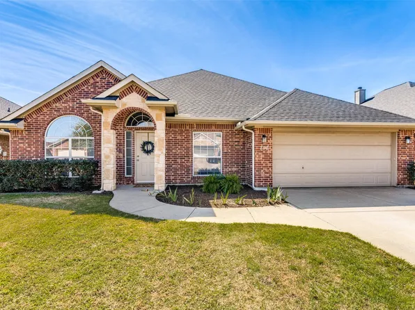 720 Date Ct, Burleson, TX 76028